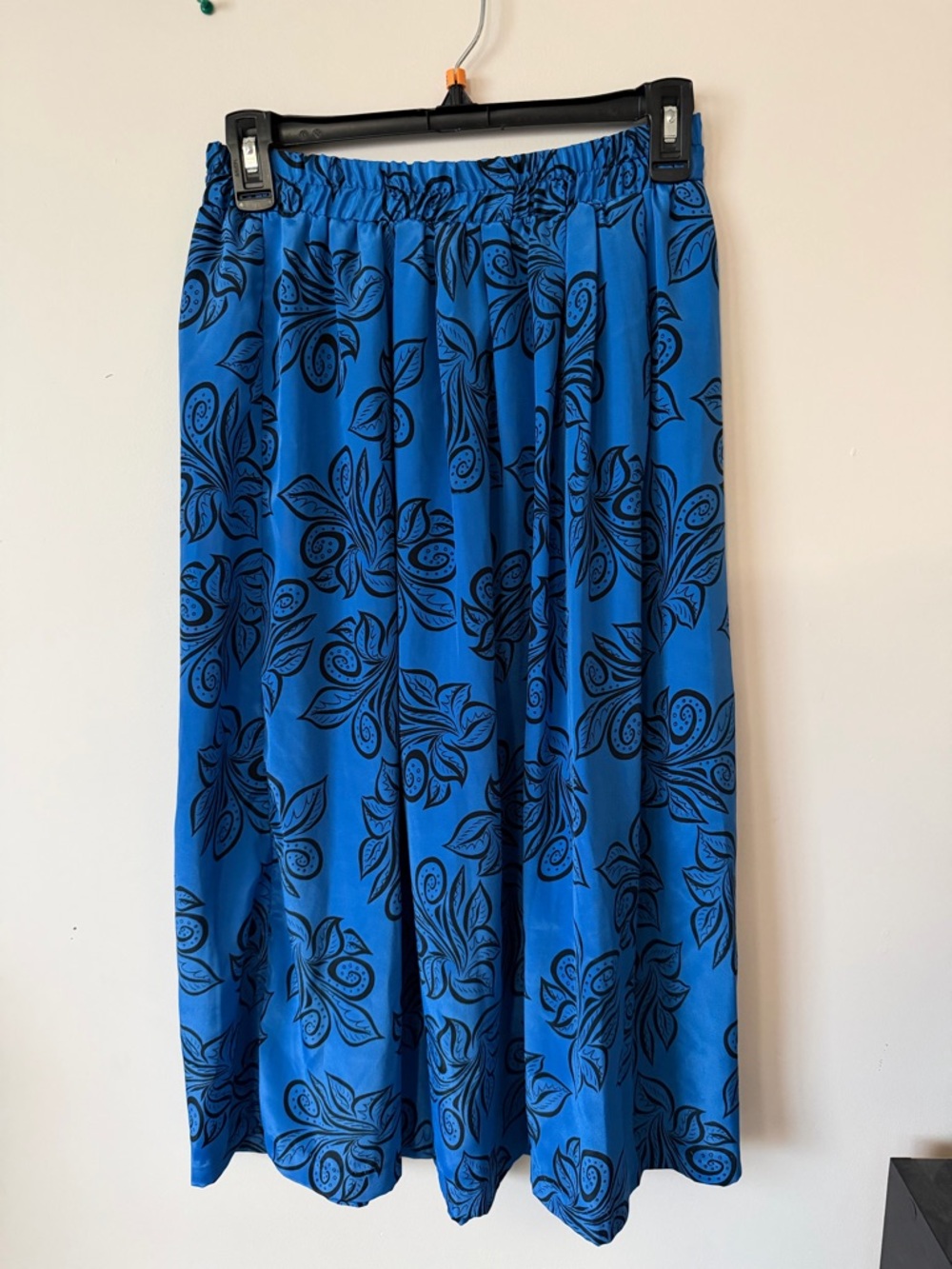 Blue Floral Midi Skirt with Elastic Waist